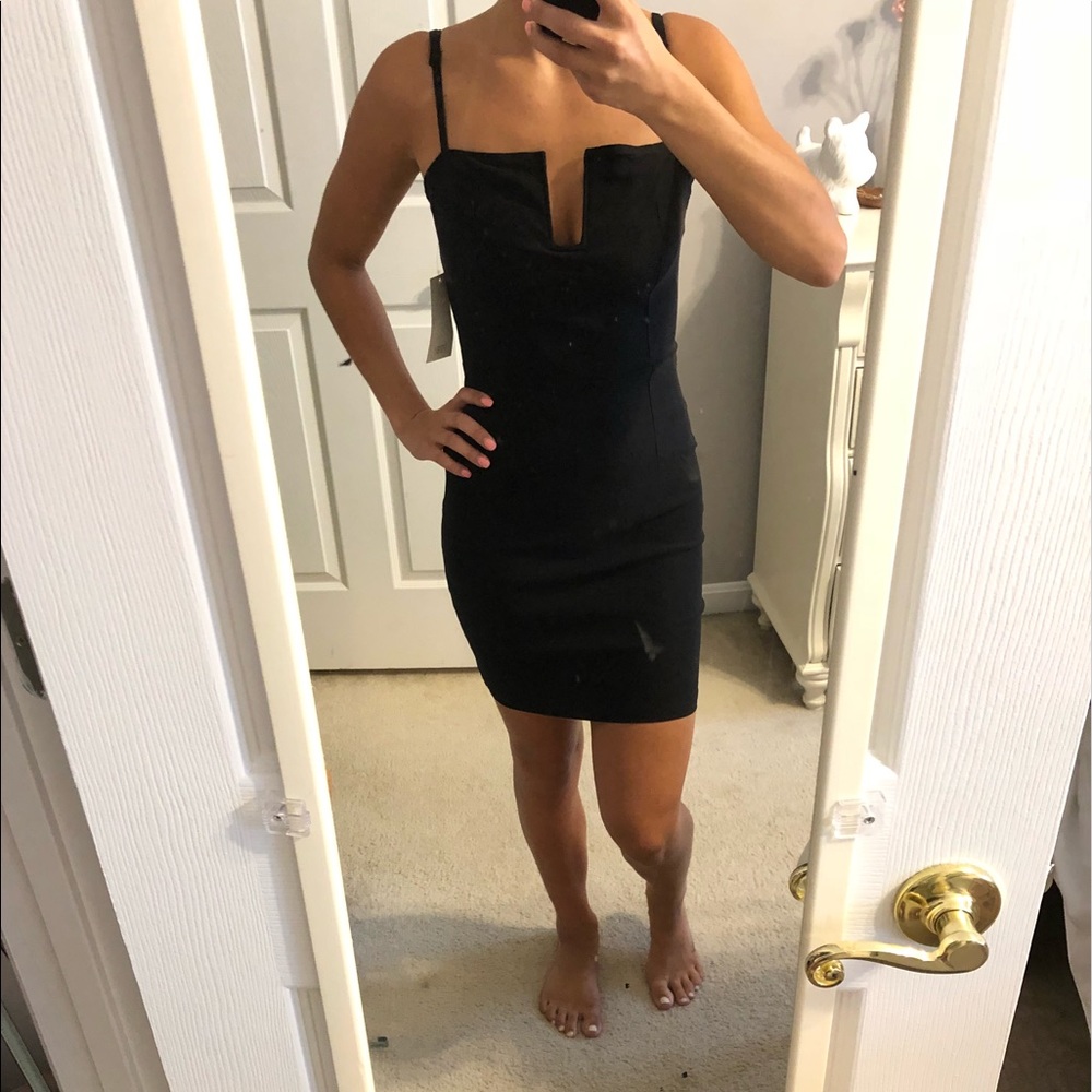 Tobi Black Bodycon Dress - Picture 3 of 8